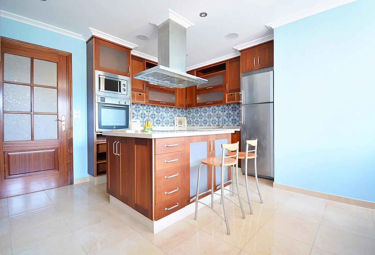 Galihost - Casa Con Precioso Jardin En Vilanova De Arousa Extérieur photo
