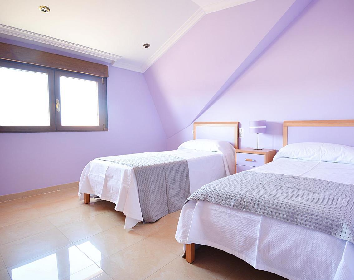 Galihost - Casa Con Precioso Jardin En Vilanova De Arousa Extérieur photo