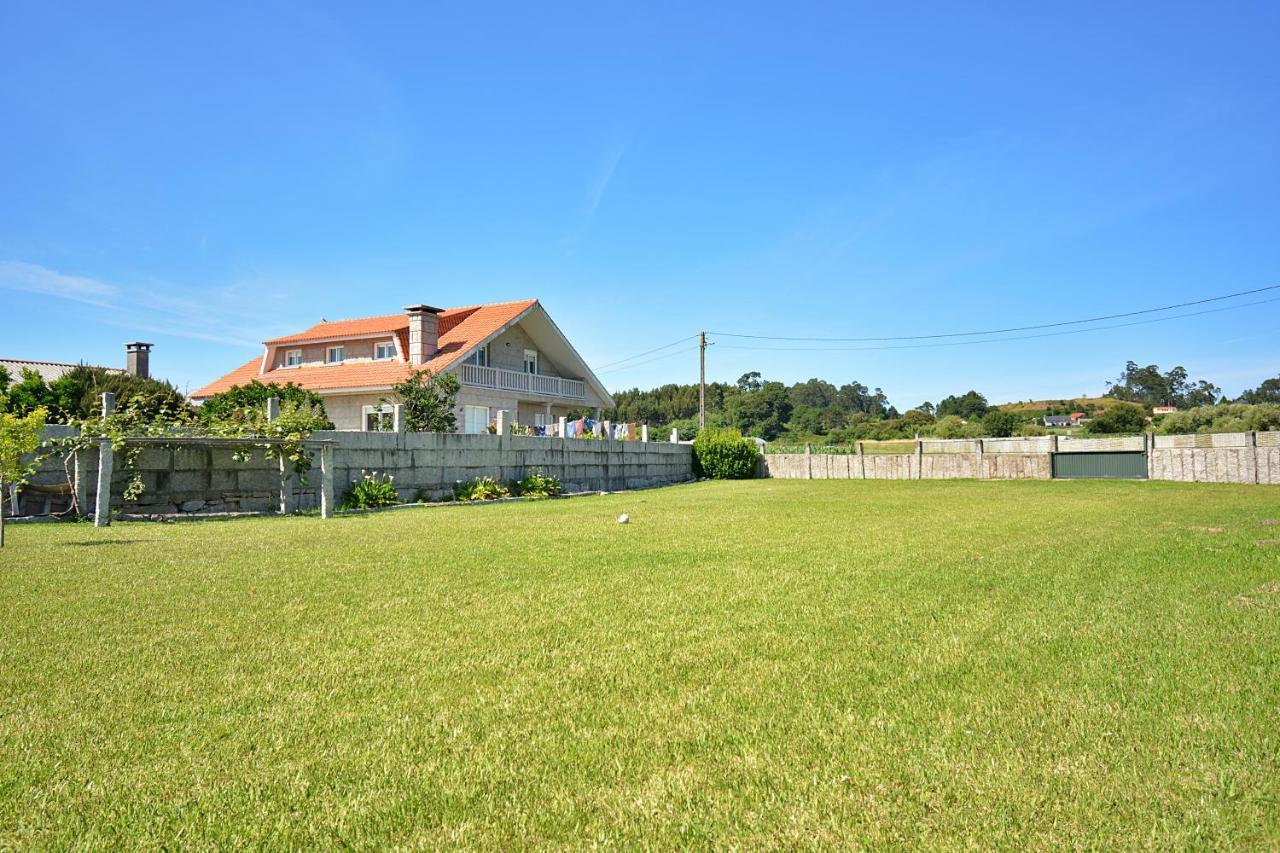 Galihost - Casa Con Precioso Jardin En Vilanova De Arousa Extérieur photo